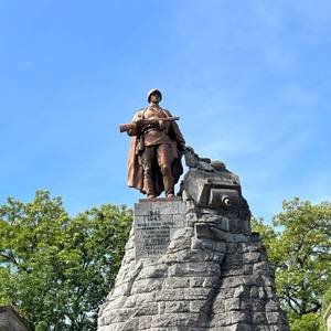 Seelow Heights Tour 